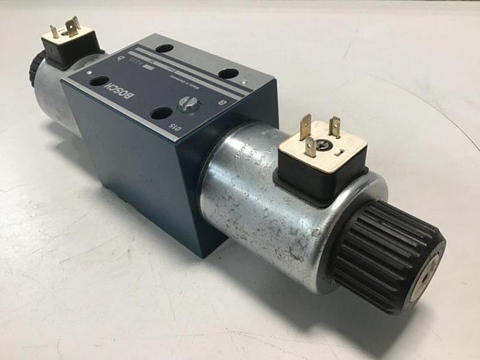 Used BOSCH Valve 0 810 001 700 #115829