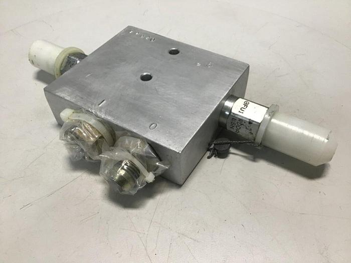 Used R&M MATERIALS Manifold RM3C158-35 #111833