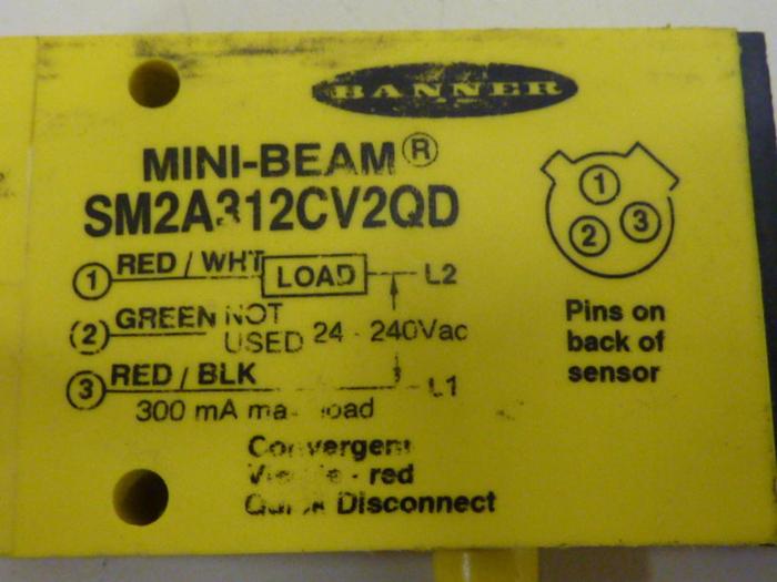 Used BANNER ENGINEERING Photoelectric Sensor SM2A312CV2QD #65140