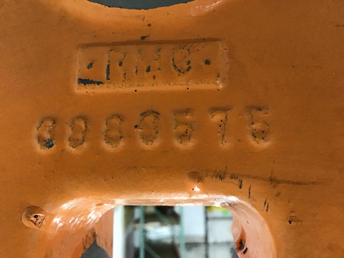 Used CINCINNATI MILACRON Crosshead 3989575 #140585