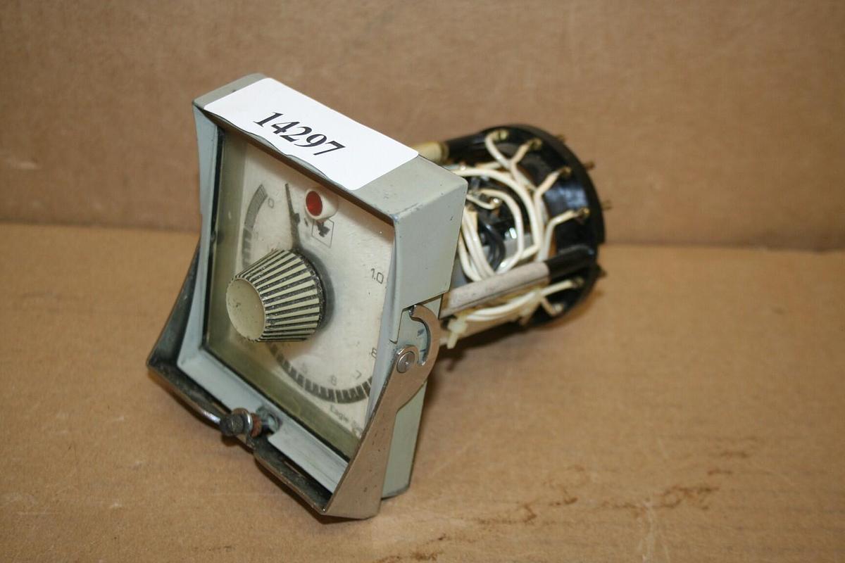 Used EAGLE SIGNAL Seconds Timer CE301 Used