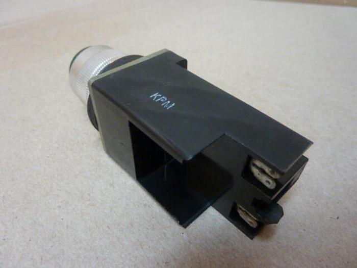 Used ALLEN BRADLEY Indicator Light 800MR-Q24S GREEN #30411 DNL SCRAPPED