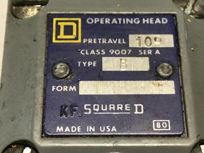 Used SQUARE D Limit Switch 9007-C66B2 #121957