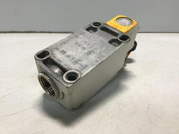 Used SIEMENS Limit Switch DH-893/IX #121574