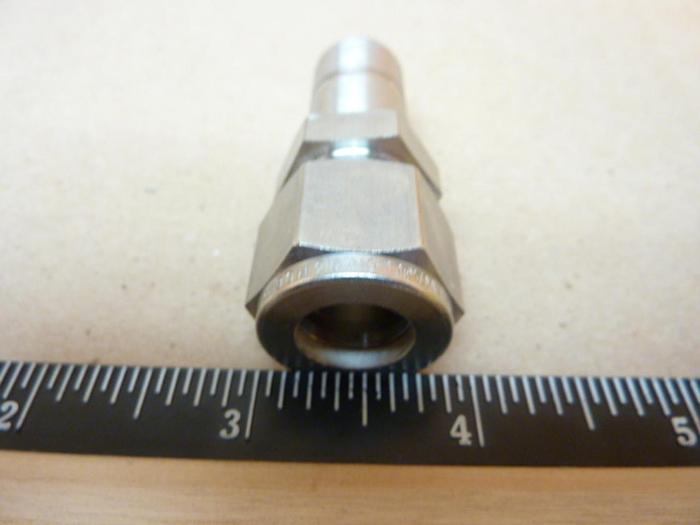 SWAGELOK Tube Fitting SS-810-R-10 #41192