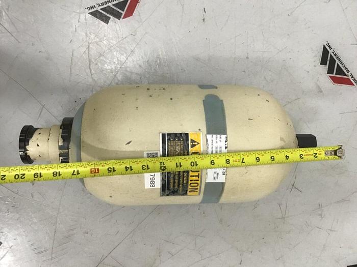 Used GREER HYDRAULICS Accumulator 857700 / 82020268 USED