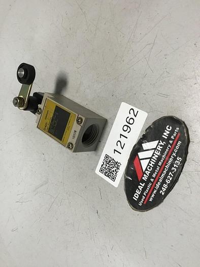 Used OMRON Limit Switch D4D-2120 #121962