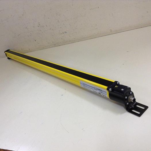 Used ALLEN BRADLEY GuardMaster Light Curtain Transmitter 440L-T4K0960YD #85297