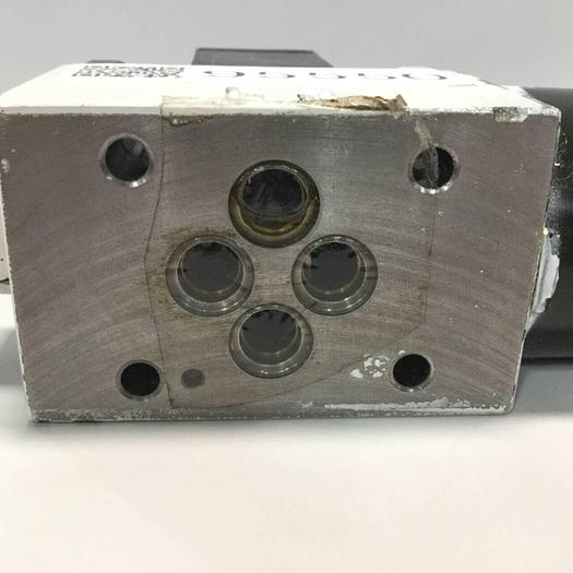 Used VICKERS Tokimec Directional Control Valve DG4V30BMP7H752 #95552