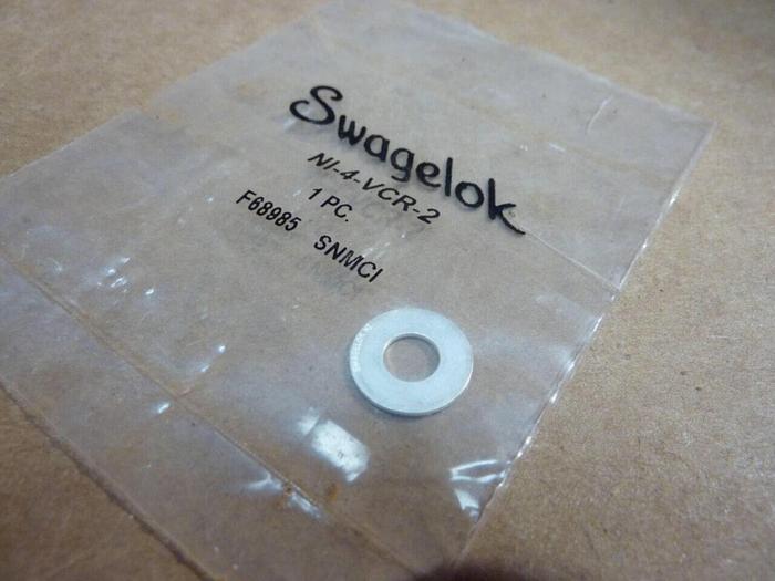 SWAGELOK Face Seal Fitting NI-4-VCR-2 #39266 SCRAPPED / DNL