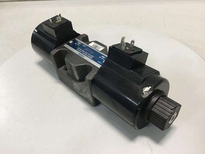 Used BOSCH Valve 0 811 402 012 #91493