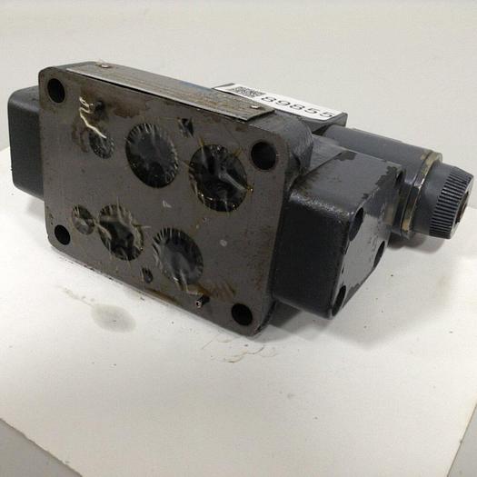 Used VICKERS Valve DG5S4-0431C-E-T-M-U-HL7-B13-60-EN502 #89855