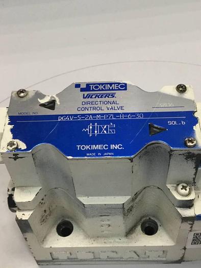 Used VICKERS Valve DG4V-5-2A-M-P7L-H-6-30 Used
