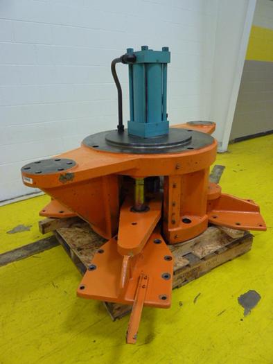 Used CINCINNATI MILACRON Hydraulic Injection Knock-Out Box USED