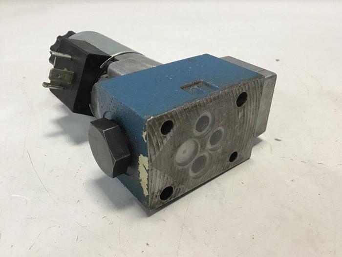 Used REXROTH Directional Valve M-3SEW6C31/420M #134700