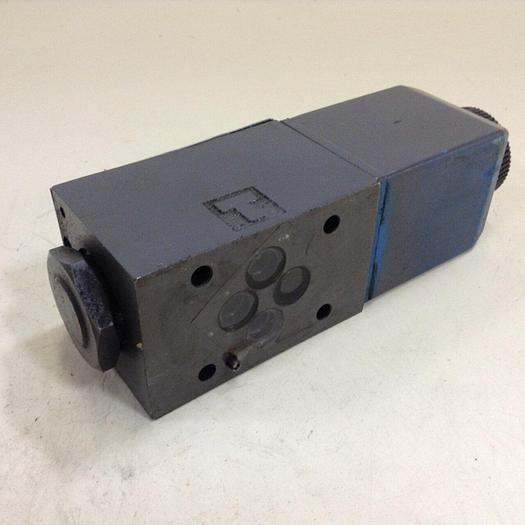 Used VICKERS Directional Hydraulic Valve DG4V322AMUHL760 Used