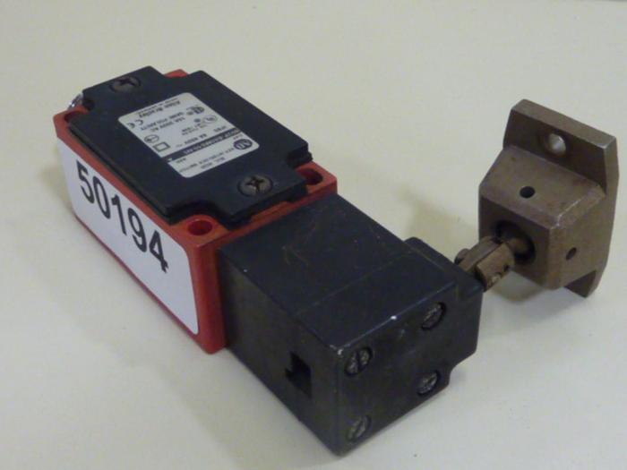 Used ALLEN BRADLEY Key Interlock Switch 802F-E60MS10-N5 SER A #50198
