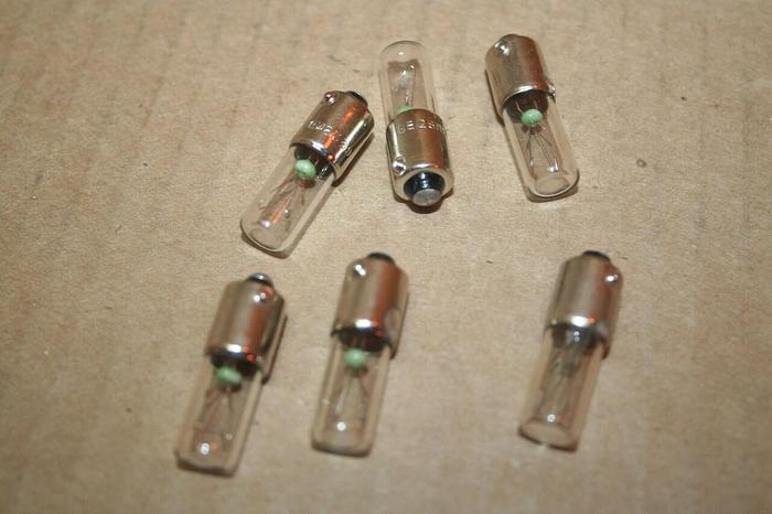 Used GENERAL ELECTRIC / GE Miniature Lamp Box of 6 28MB #21009