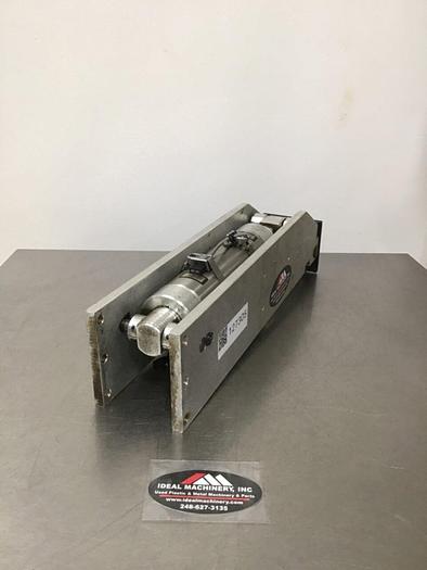 Used ENGLE End of Arm Tooling 320EL2 / EAT #127305