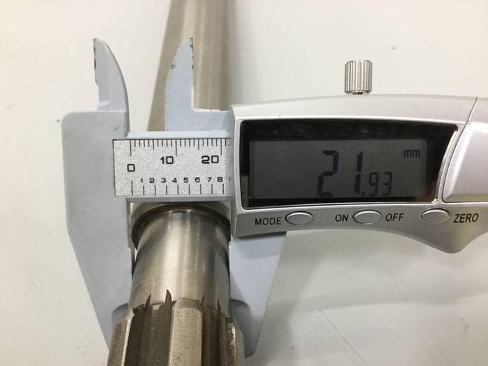 Used VAN DORN 30 mm Feed Screw 5498 300 5137D #92099