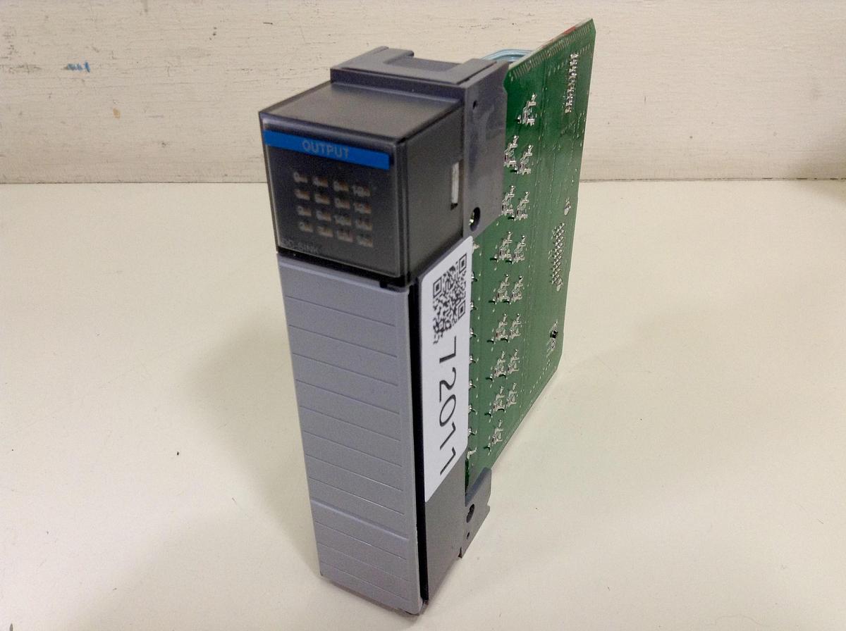 Used ALLEN BRADLEY Output Module 1746-OV16 SER C Used
