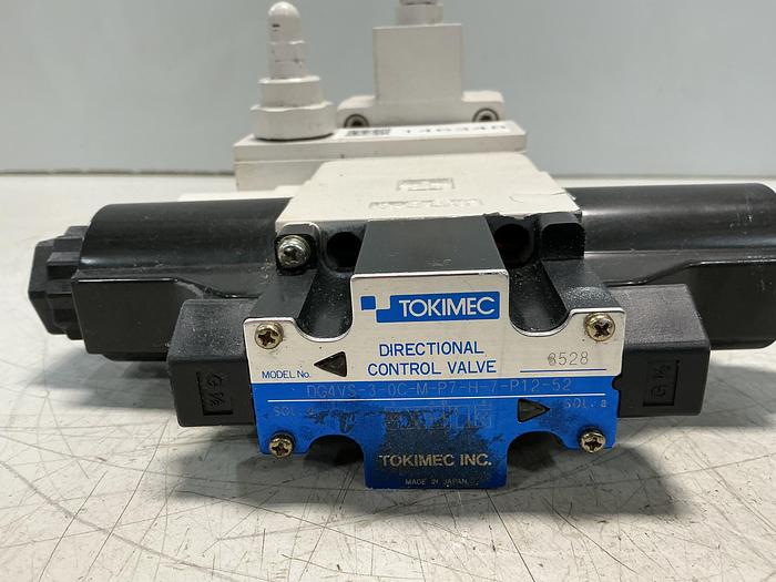 Used TOKIMEC DG4VS-3-0C-M-P7-H-7-P12-52