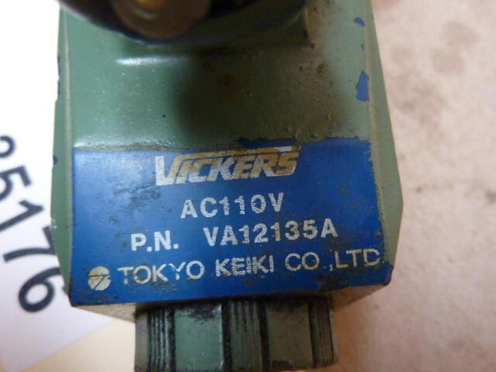 Used VICKERS Directional Control Valve DG4V-3-2AL-M-P2-B-7-50 #35176