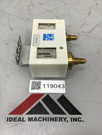 Used JL REFRIGERATION Dual Pressure Control LP830E #119043