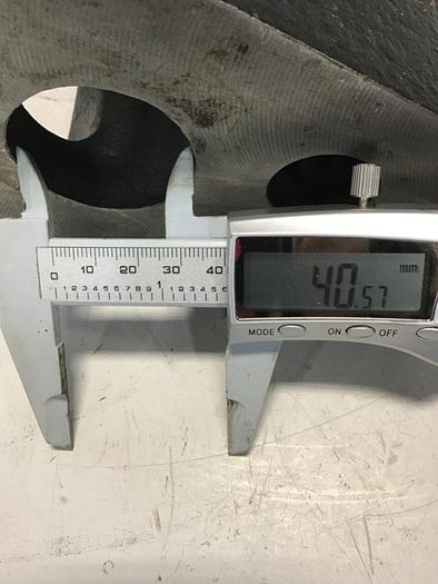 Used HUSKY Tie Bar Lock Link Mount Bracket 244693 #129997