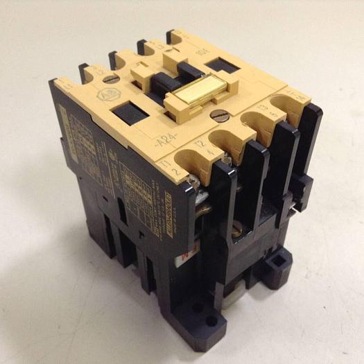 Used ALLEN BRADLEY Contactor 100-A24ND3 SER C #83939