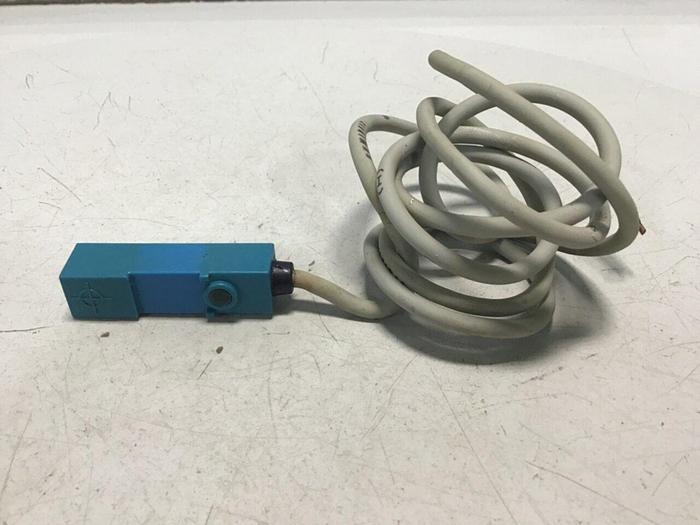 Used YAMATAKE Proximity Switch FL2-4A6S #128210