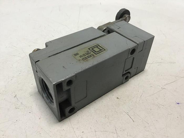 Used SQUARE D Limit Switch 9007-C54B #121680
