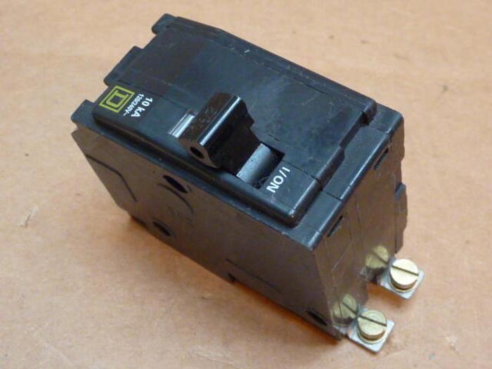 Used SQUARE D 20 Amp Circuit Breaker QOB220 #34406