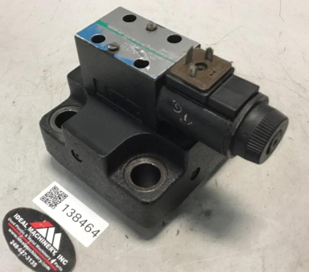 Used VICKERS Valve DG4V-3S-2AL-M-U-HL7-60-EN490 USED