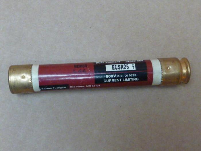 Used BULLET 2.5 Amp Fuse ECSR-25 #36407