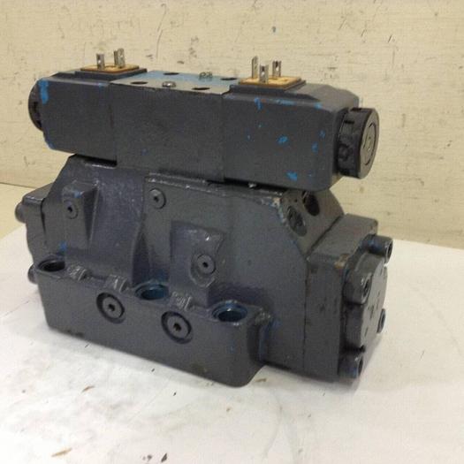 Used VICKERS Valve DG4V-3-6C-M-U-HL7-60 Used