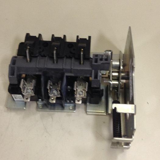 Used ALLEN BRADLEY Line Terminal Guard Disconnect 1494V-DS30 SER D #70204