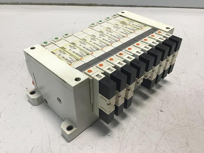 Used SMC Valve Manifold VQ2301N-5 #127228