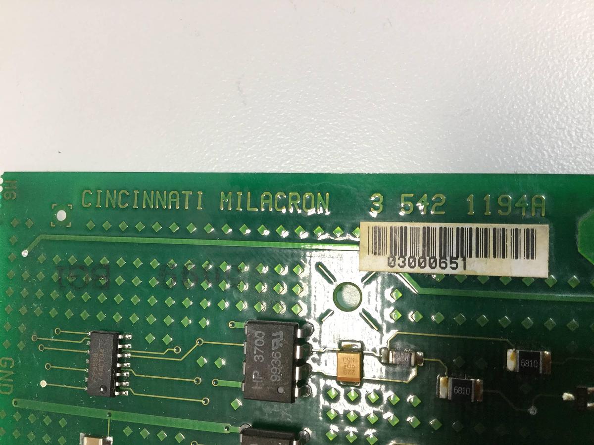 Used CINCINNATI MILACRON Circuit Board 3-542-1194A Used