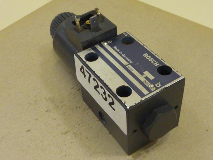 Used BOSCH Directional Valve 0 810 091 227 #47232