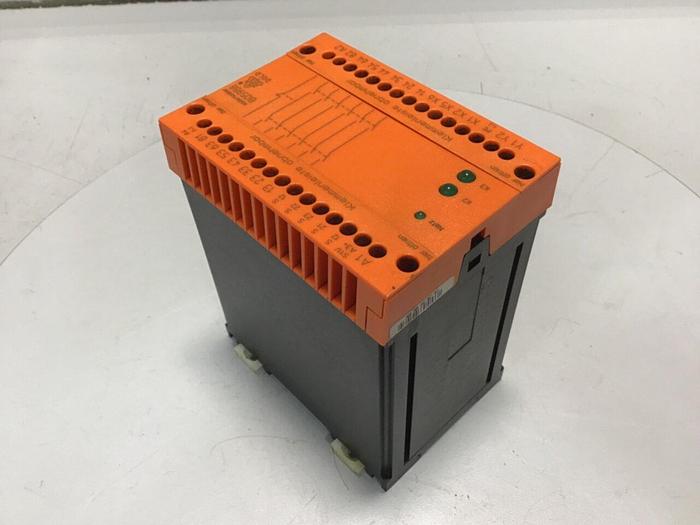 Used DOLD Safemaster Safety Relay B05988.61/324 USED