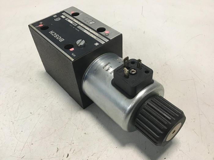 Used BOSCH Valve 081WV10P1V1045WS024/00D51 #132366