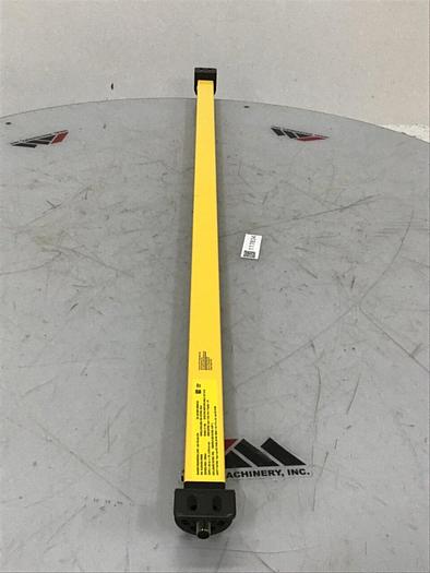 Used BANNER ENGINEERING Light Curtain SLSVAE30-1050Q8 USED