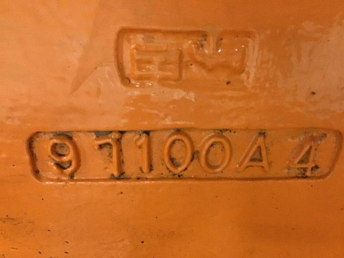 Used CINCINNATI MILACRON Rear Platen 91100A4 Used