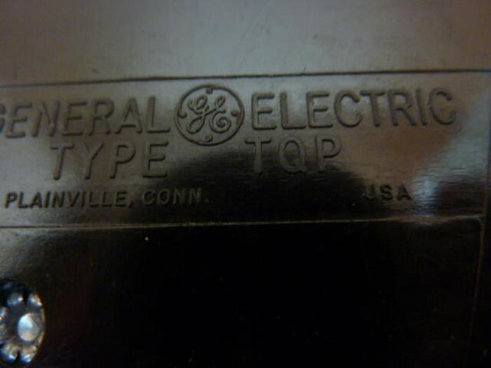 Used GENERAL ELECTRIC / GE 15 Amp Circuit Breaker TQP115 #27755
