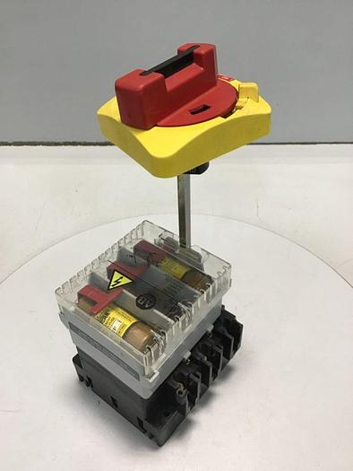 Used ALLEN BRADLEY 30 Amp Disconnect Switch 194R-NJ030P3 SER B #145091