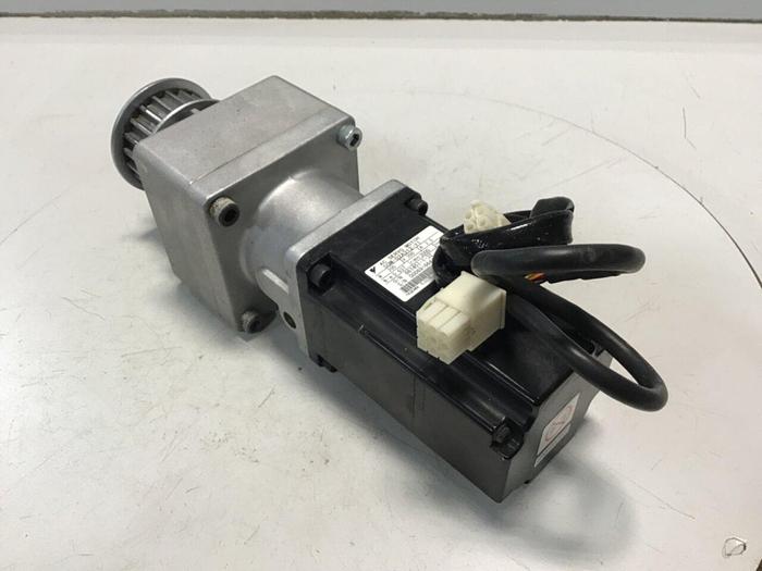 Used YASKAWA Servo Motor SGM-02A312-Y1 #128905