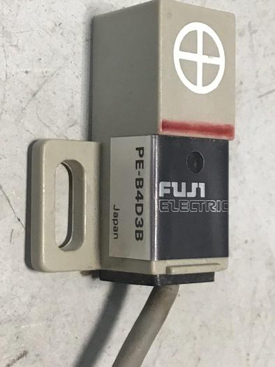 Used FUJI ELECTRIC Proximity Switch PE-B4D3 #128379