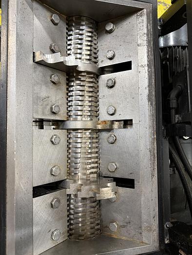 Used CONAIR Grinder CM1018 USED 145786