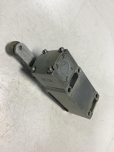 Used RB DENISON Limit Switch C2JK053 #121199